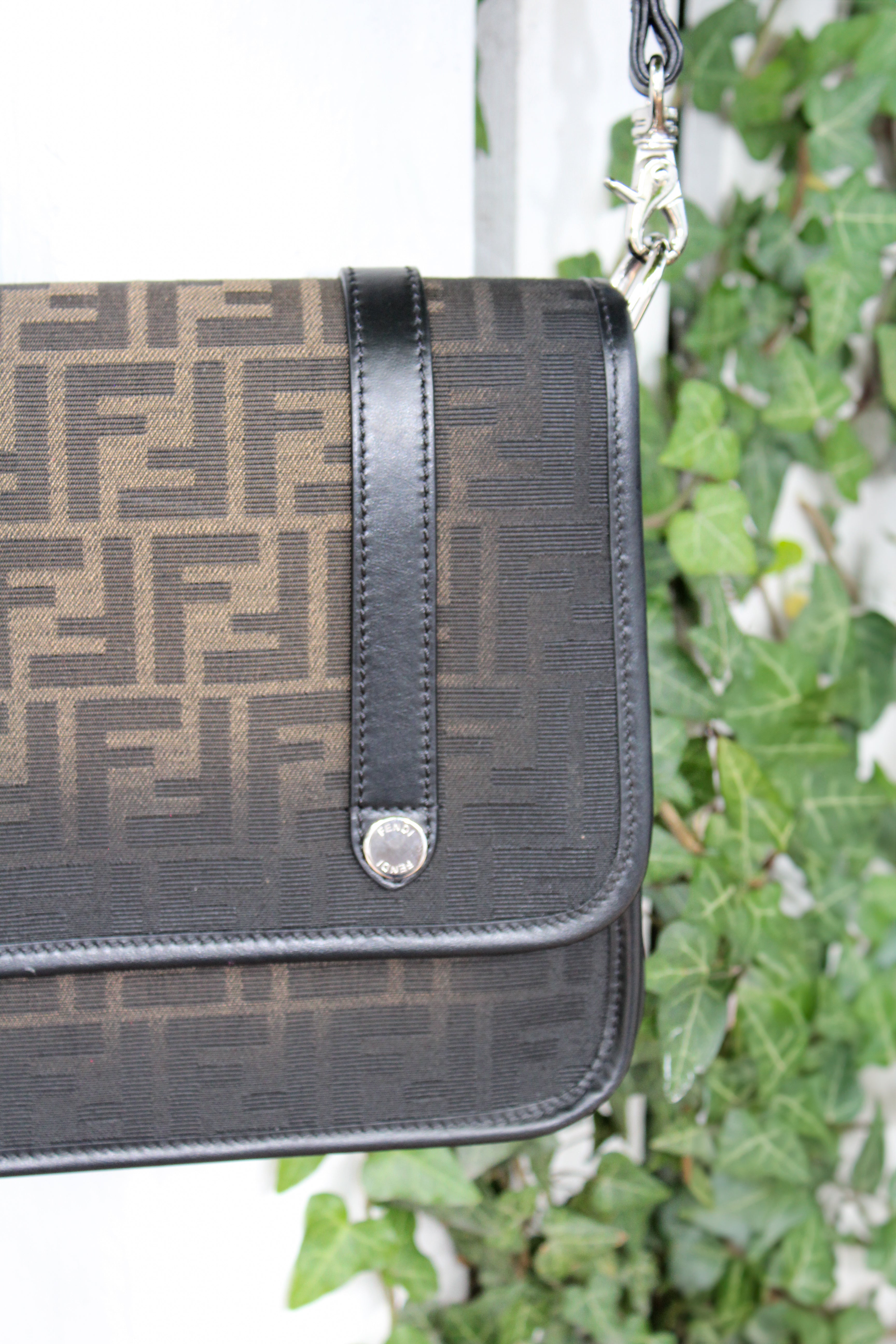 Fendi Eclissi Messenger